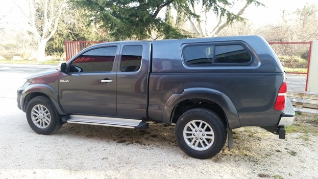 Hard-top Hilux Xtra Cab